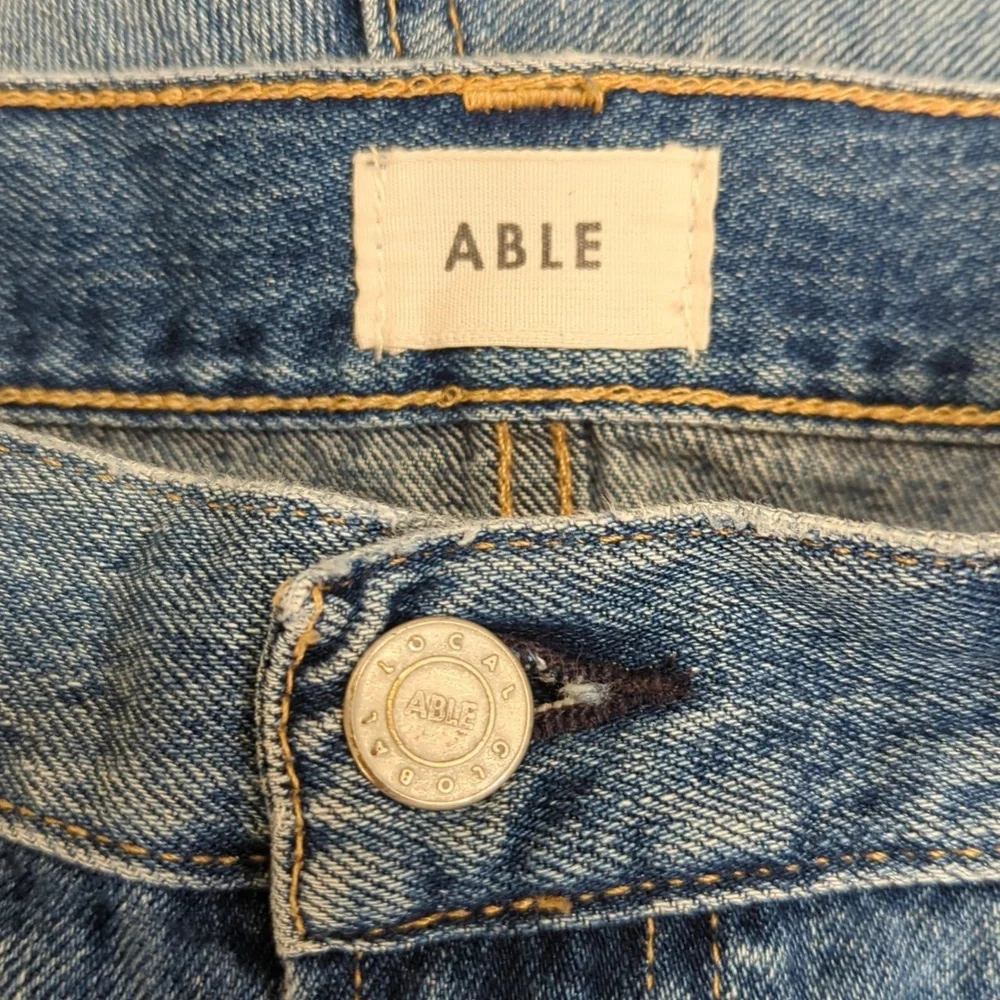Able The Cutoff Distressed Denim Shorts Size 27